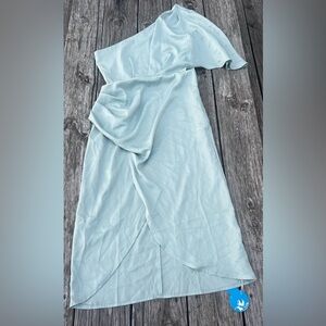 NWT Cupshe Ramla Sheath One-shoulder Light Green Dress, size Medium